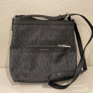Michael Kors Black Shoulder Cross Body Bag Purse New with No Tags